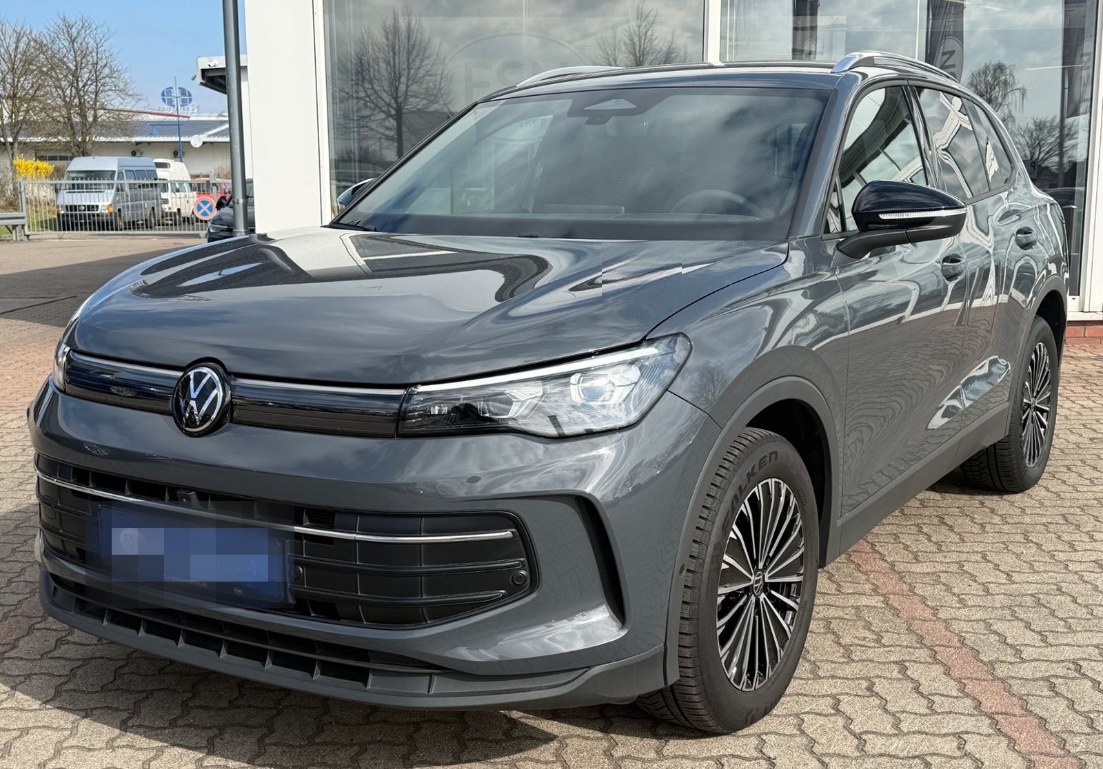 Volkswagen Tiguan 2.0 TDI DSG Matrix 360° AHK Keyless HeadU foto 2