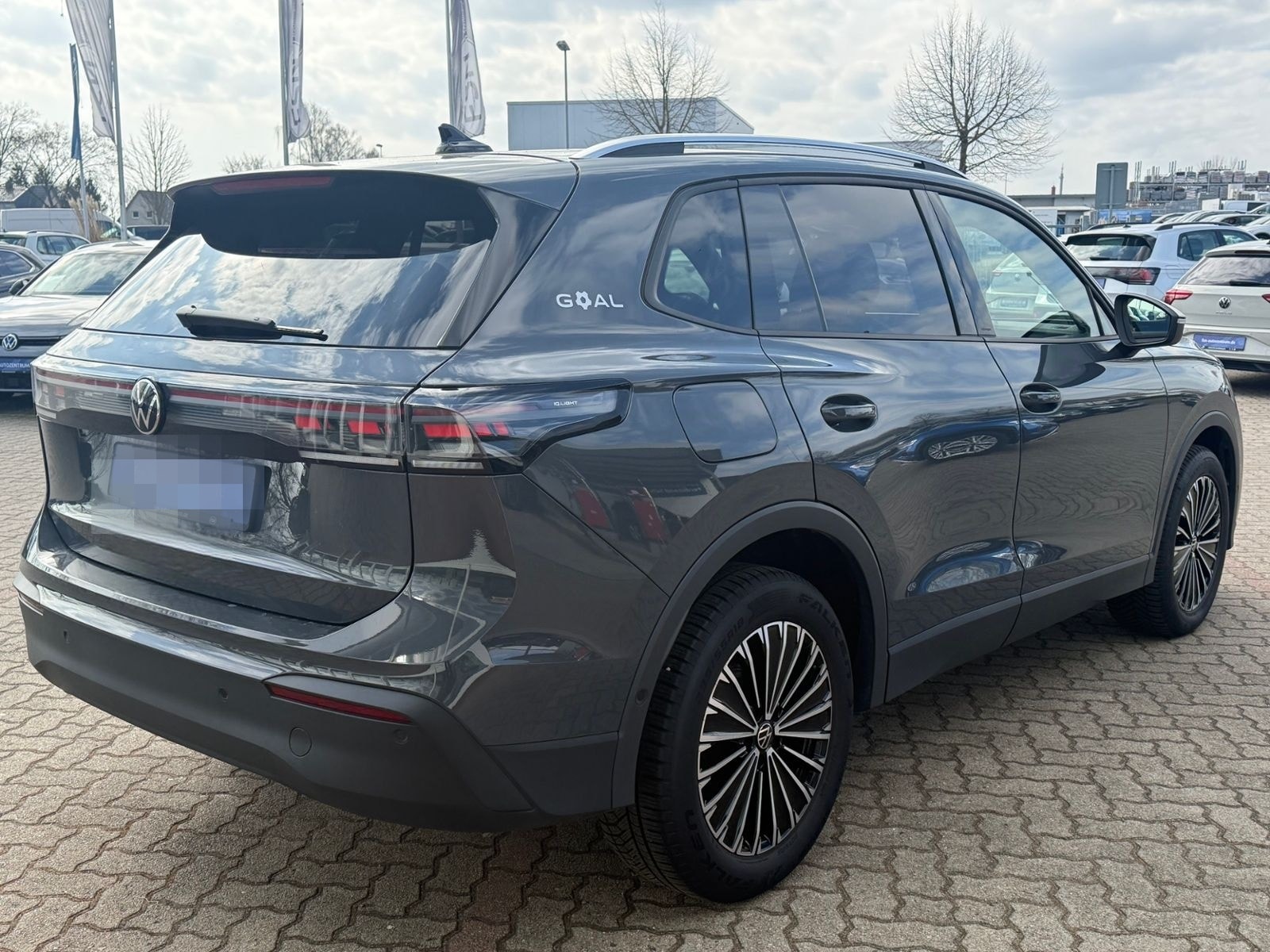 Volkswagen Tiguan 2.0 TDI DSG Matrix 360° AHK Keyless HeadU foto 6