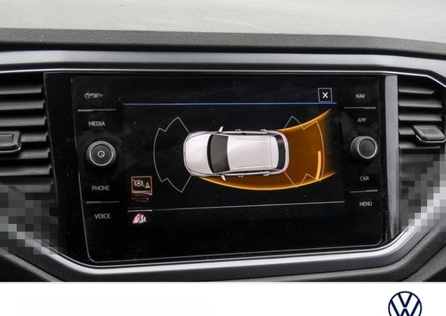 Volkswagen T-Roc 1.5 ACTIVE ACC LM17 NAVI CARPLAY SITZHEIZ. foto 8