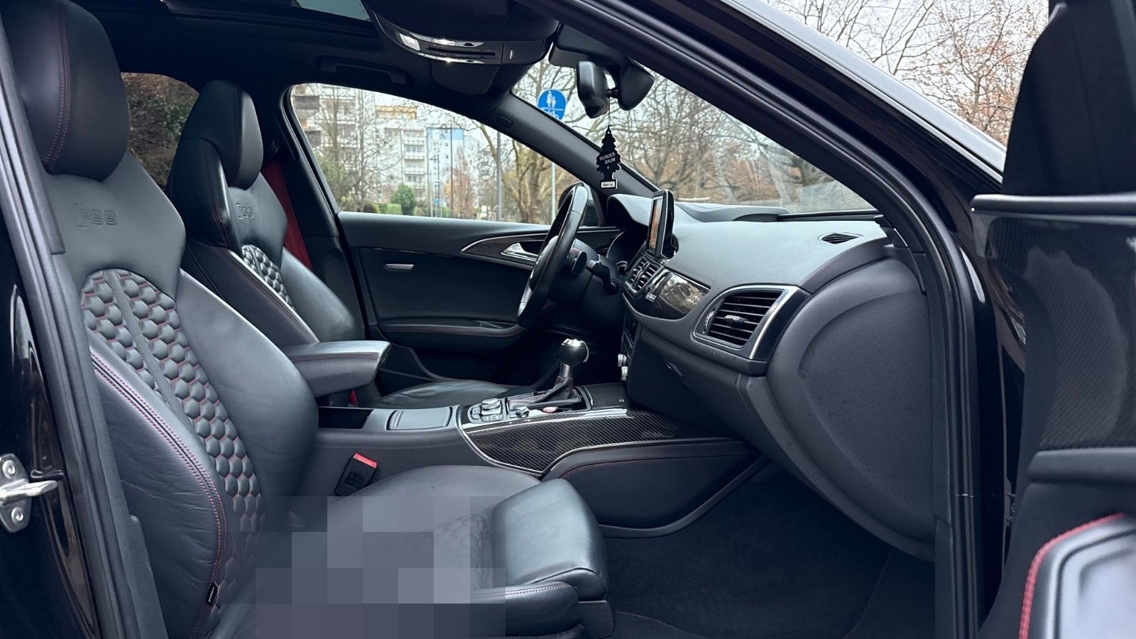 Audi RS6 Avant 4.0 TFSI Quattro/Audi Exclusive/Carbon foto 18
