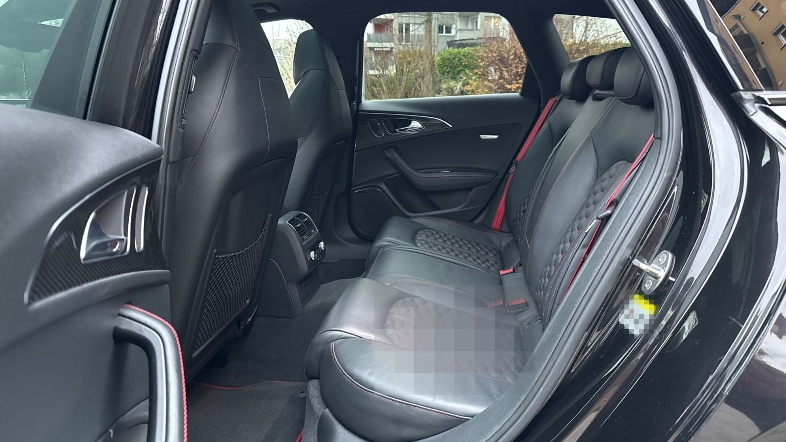 Audi RS6 Avant 4.0 TFSI Quattro/Audi Exclusive/Carbon foto 19