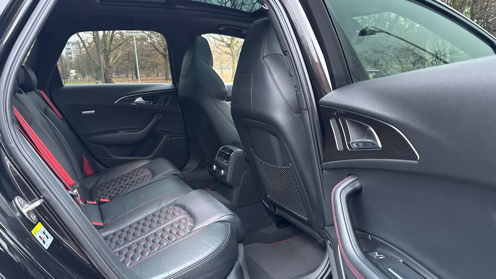 Audi RS6 Avant 4.0 TFSI Quattro/Audi Exclusive/Carbon foto 20