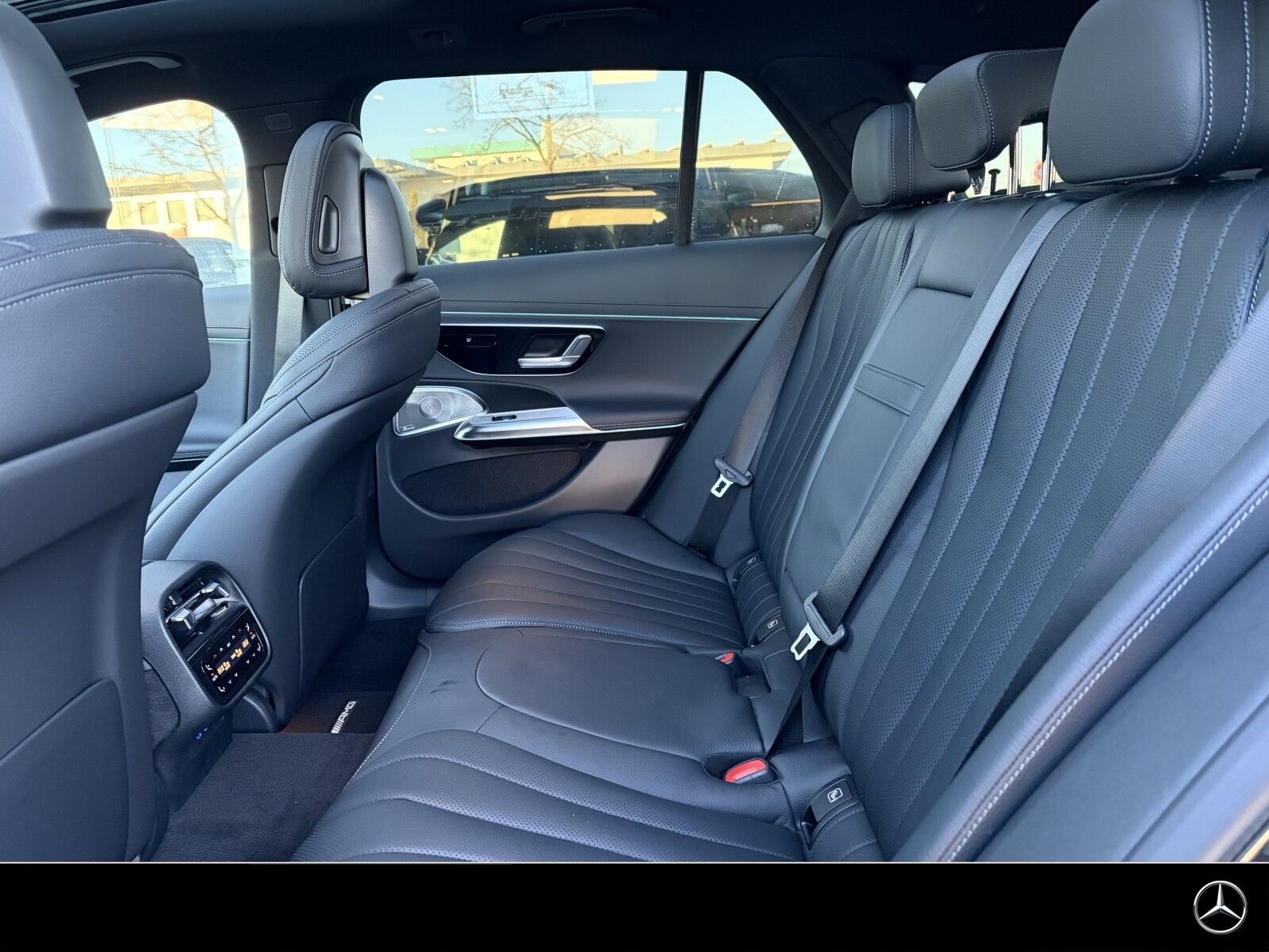 Mercedes-Benz E 450 d T 4M AMG Prem.Plus Air Pano HUD Superscr foto 8