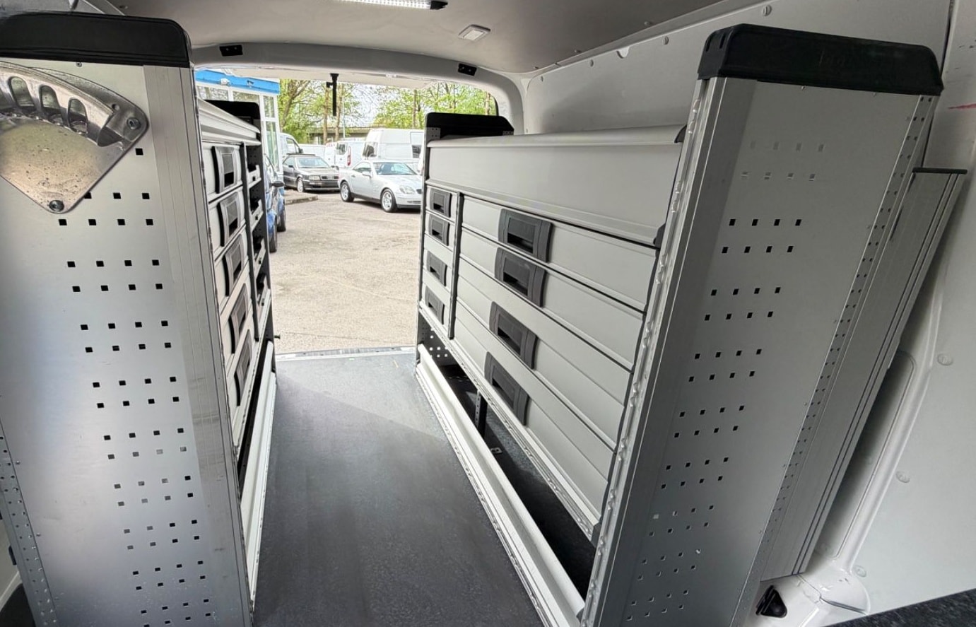 Volkswagen T6.1 Transporter Kasten L2 *BOTT REGALE*KAMERA* foto 12