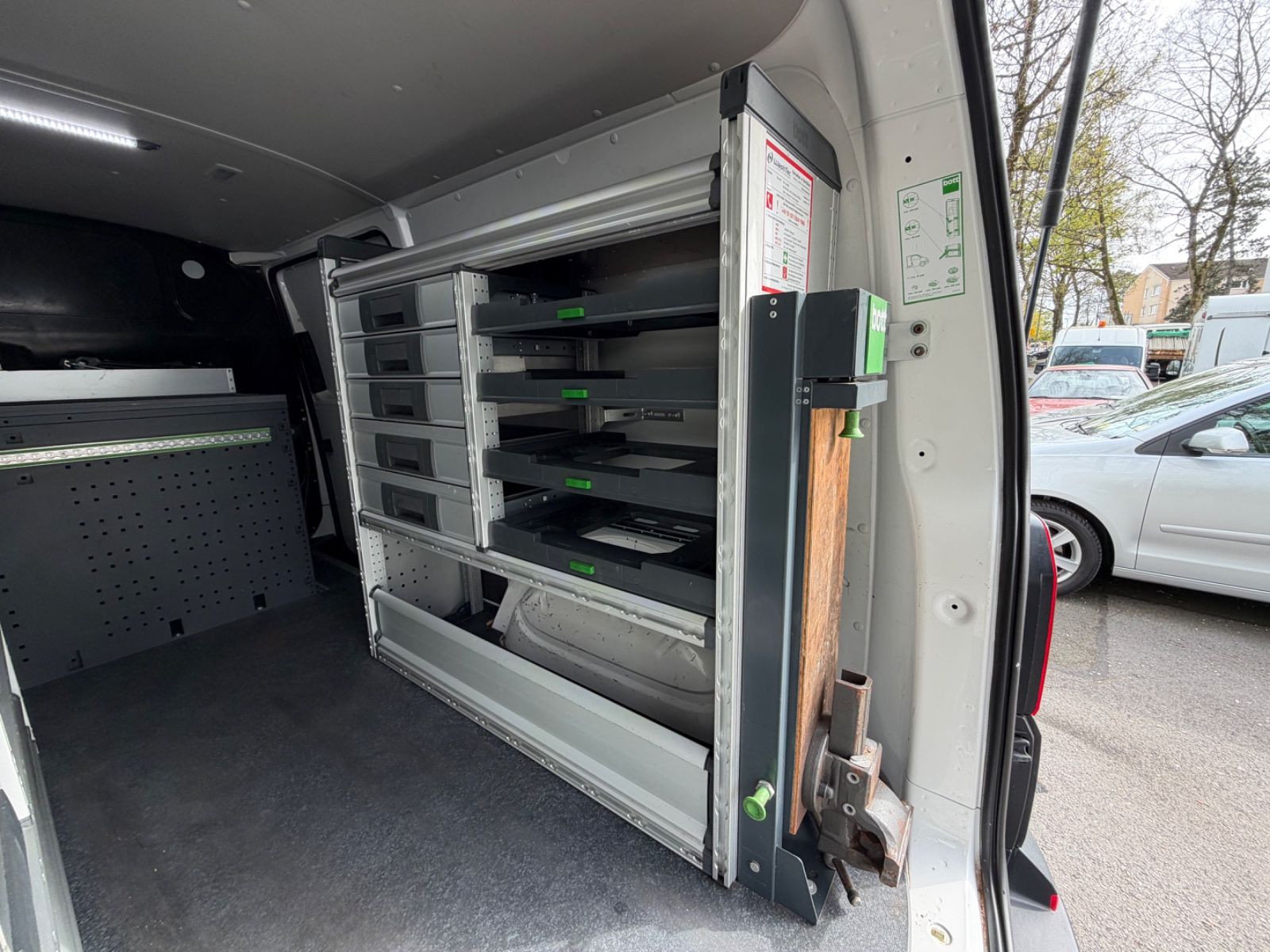 Volkswagen T6.1 Transporter Kasten L2 *BOTT REGALE*KAMERA* foto 16