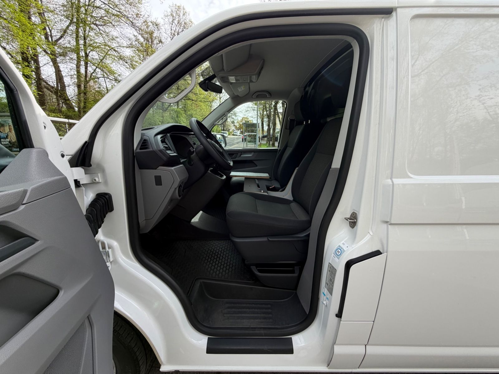 Volkswagen T6.1 Transporter Kasten L2 *BOTT REGALE*KAMERA* foto 21