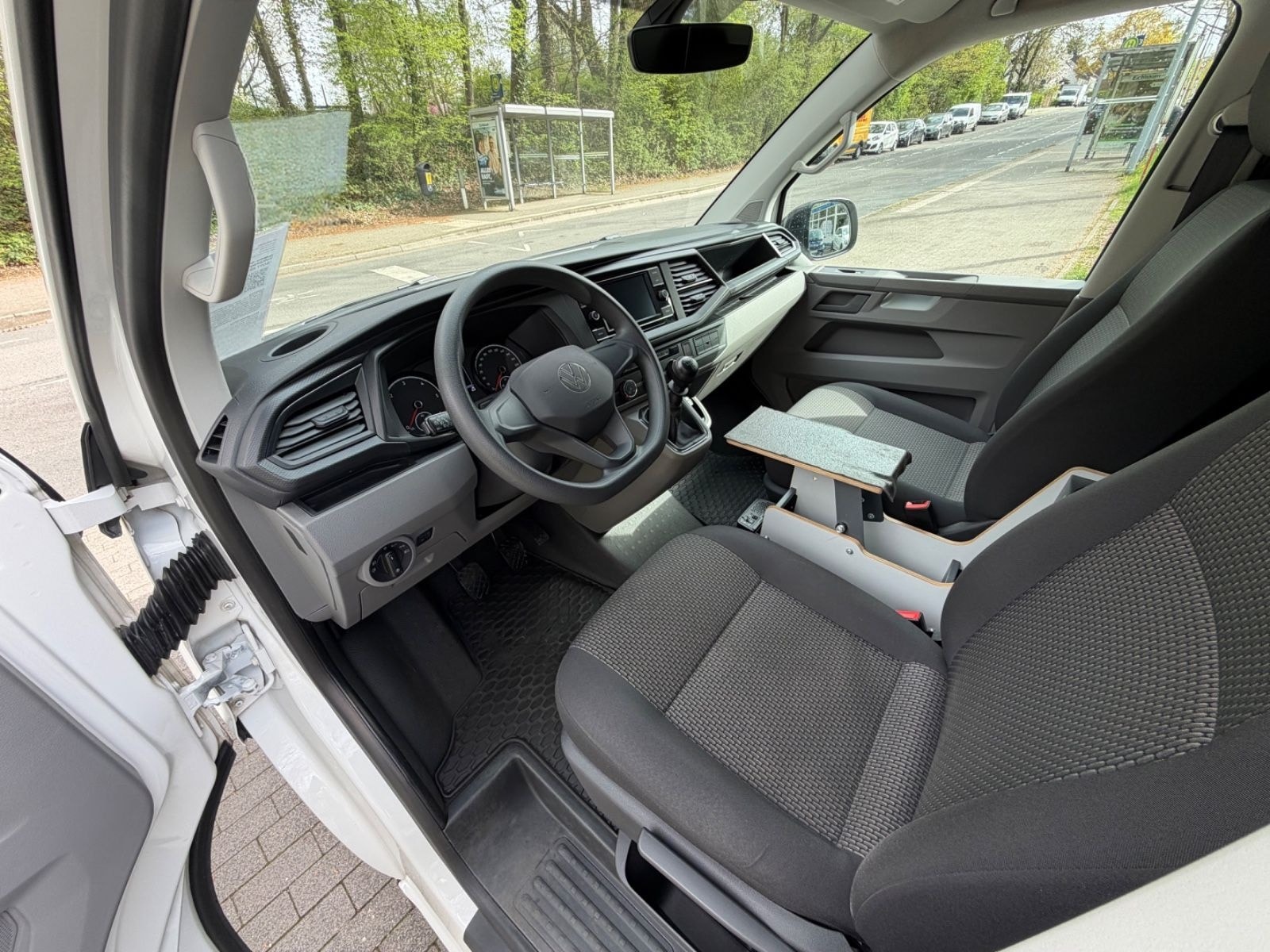 Volkswagen T6.1 Transporter Kasten L2 *BOTT REGALE*KAMERA* foto 23