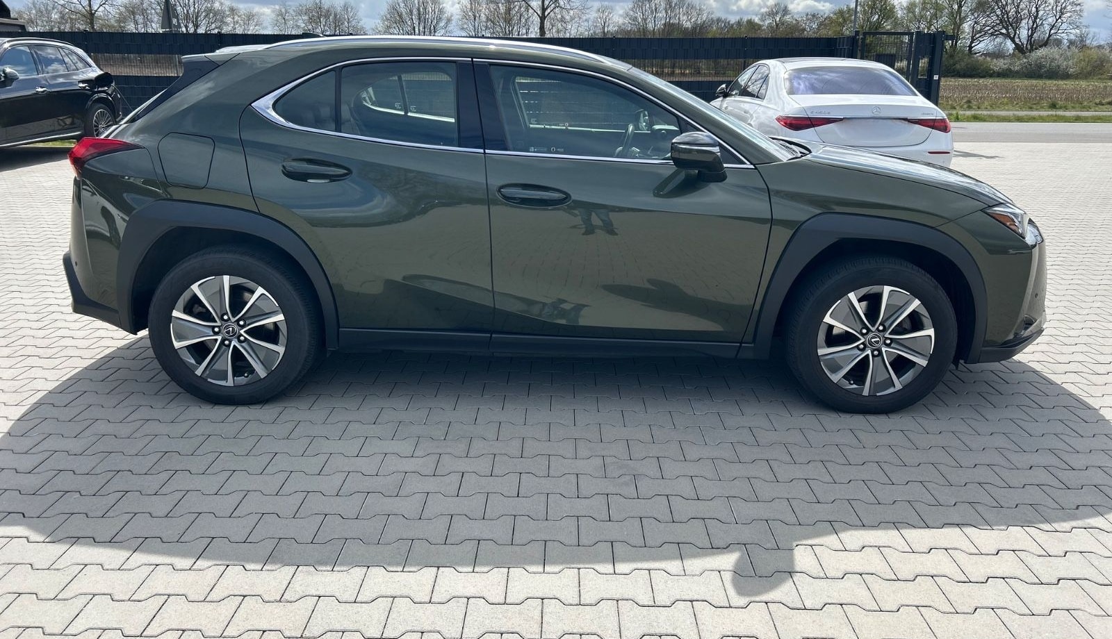 Lexus UX 300e - ACC-Belü.Sitze-Memory-Leder-Kamera-17Z foto 6