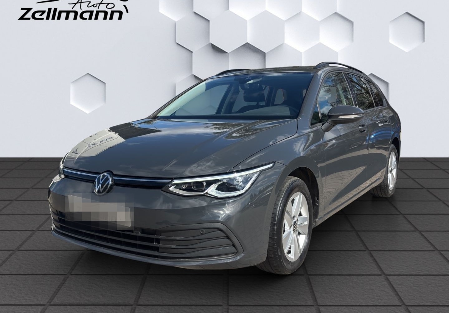 Volkswagen Golf VIII Life 2.0 TDI SCR DSG LED ACC PDC Stand