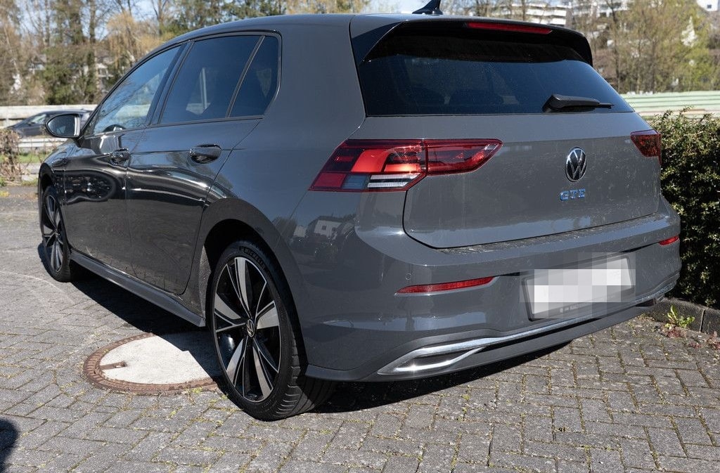 Volkswagen Golf VIII GTE 1.4 TSI eHybrid LED STANDHZ NAVI foto 3