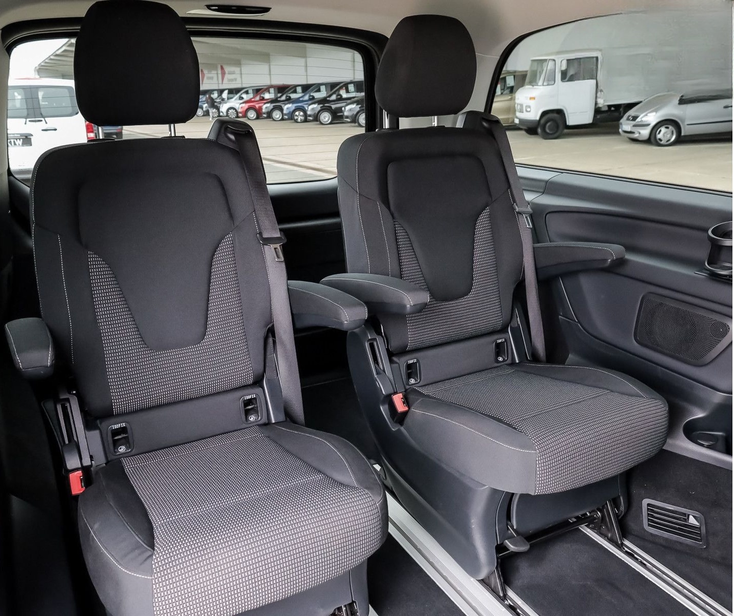 Mercedes-Benz EQV 300 lang,6Sitzer,2xSchiebetür,Distronic foto 12