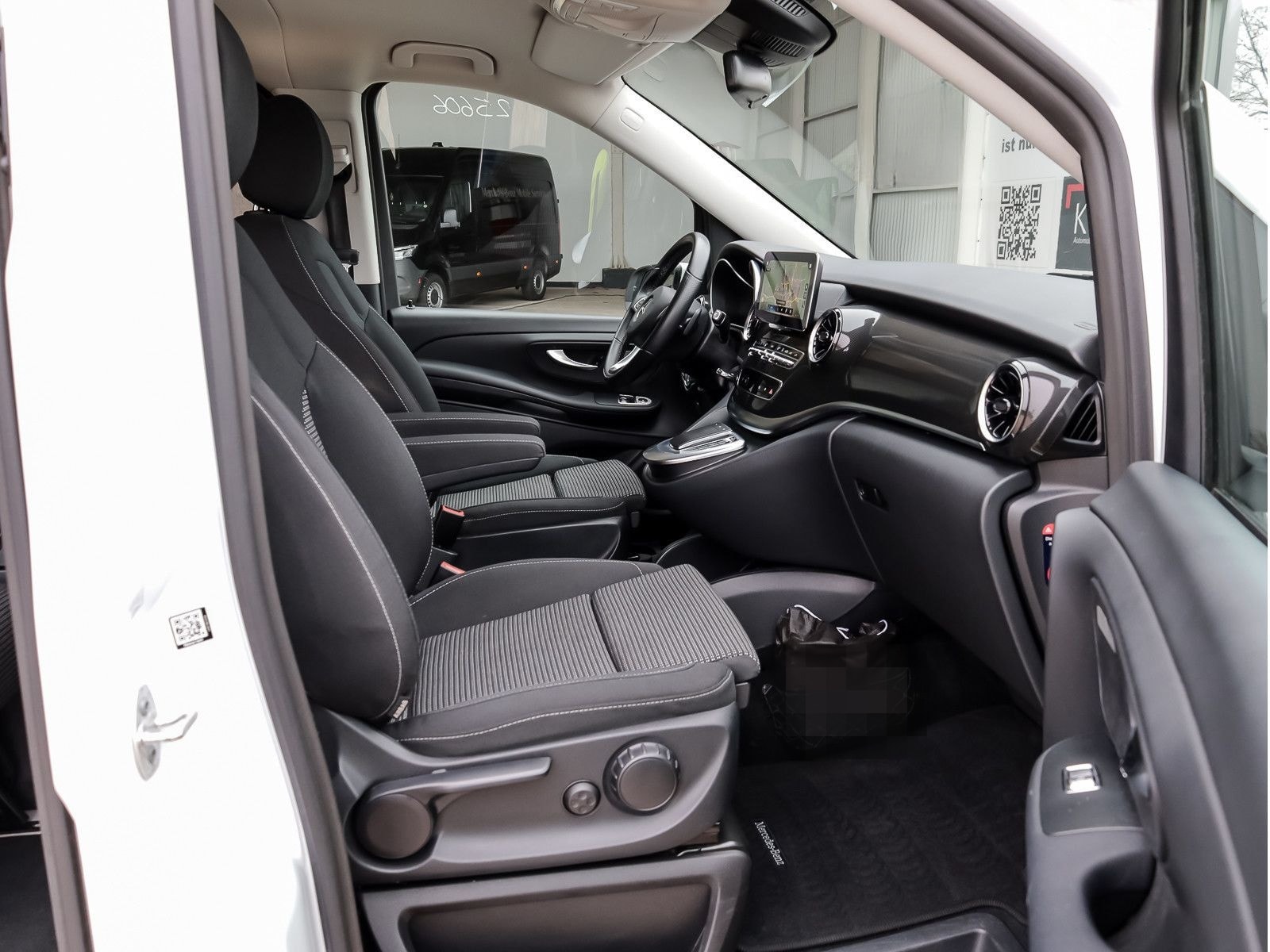 Mercedes-Benz EQV 300 lang,6Sitzer,2xSchiebetür,Distronic foto 14