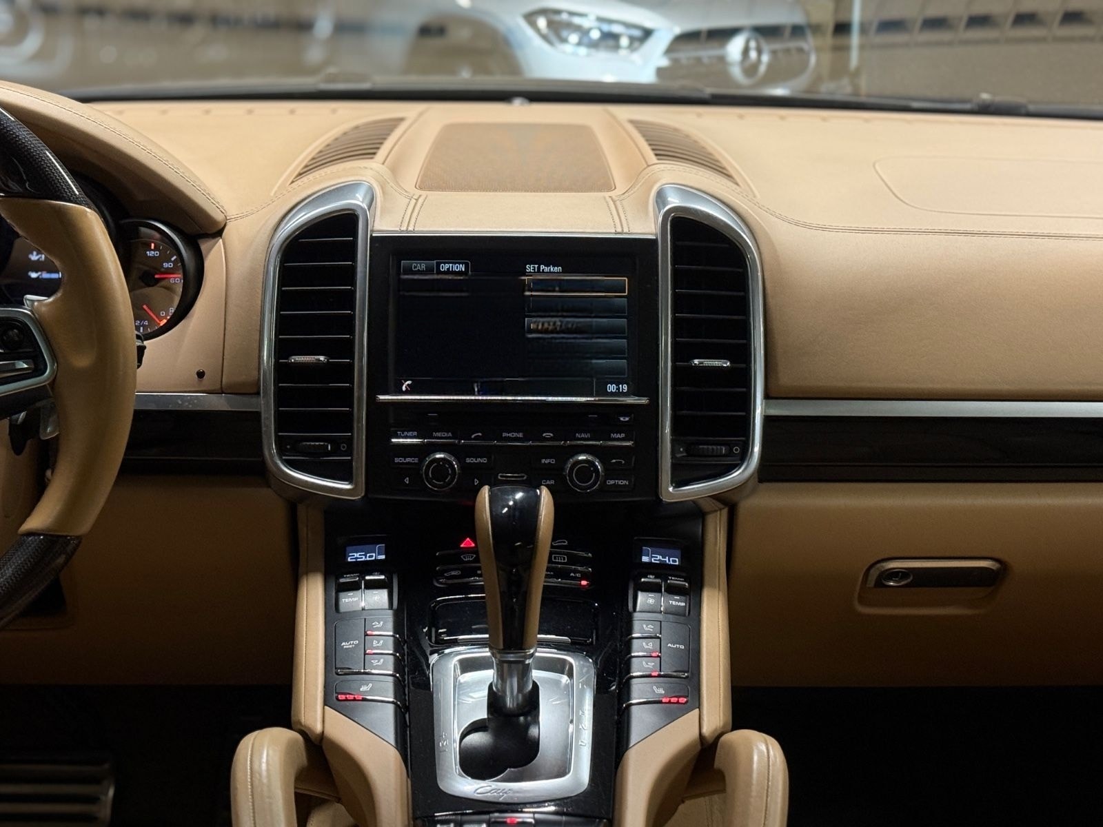 Porsche Cayenne S 4,2 | Pano | Bose | LED | R.Kamera foto 18