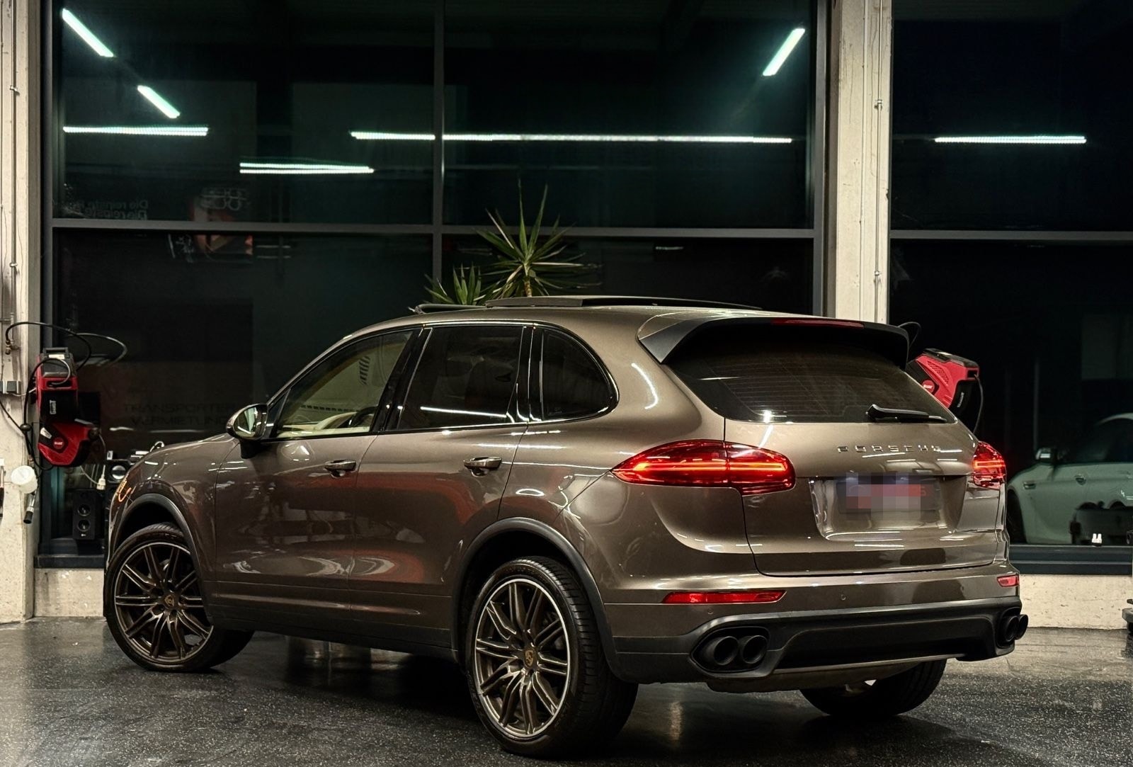 Porsche Cayenne S 4,2 | Pano | Bose | LED | R.Kamera foto 4