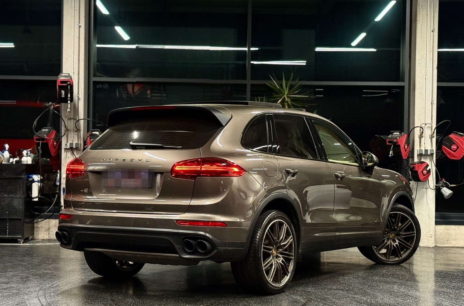 Porsche Cayenne S 4,2 | Pano | Bose | LED | R.Kamera foto 5