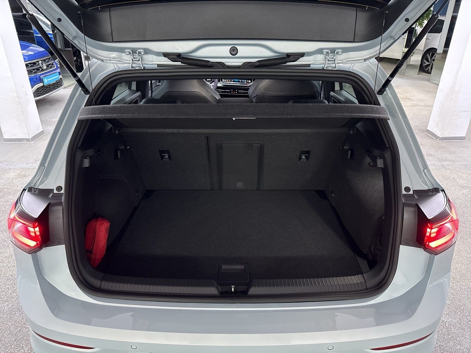 Volkswagen Golf R-Line 1.5 eTSI DSG LED Matrix+NAVI+HUD+ACC foto 8