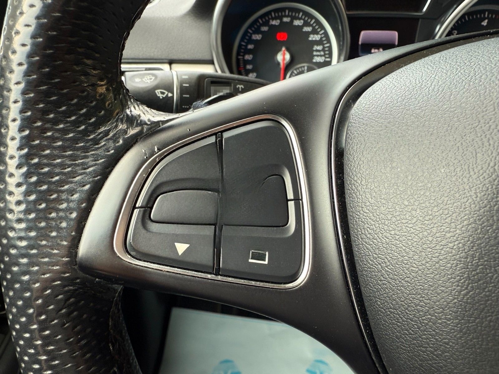 Mercedes-Benz GLE 350 3,0d 4Matic AMG Rückfahrk. LED AHK 84tKm foto 14