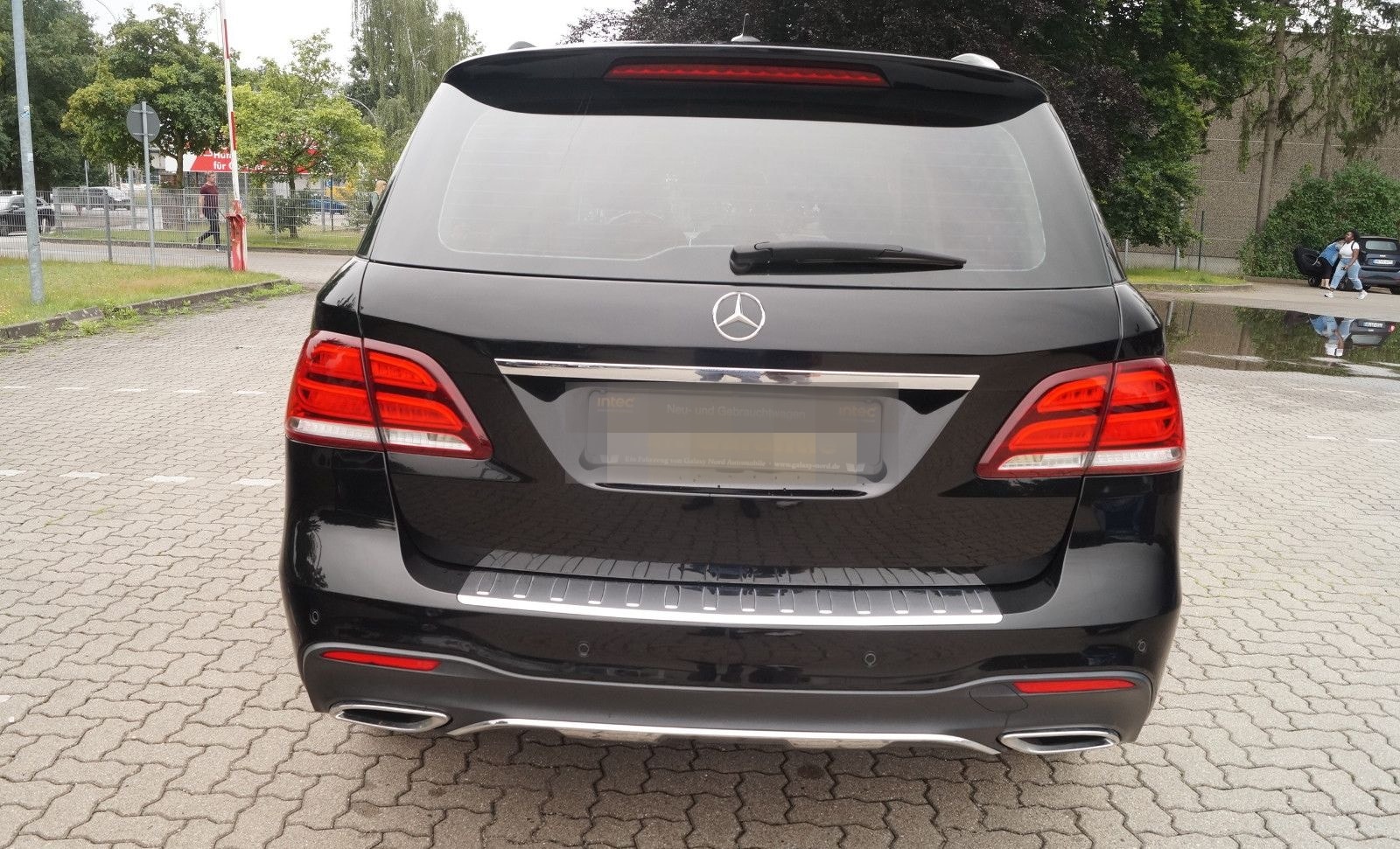 Mercedes-Benz GLE 350 3,0d 4Matic AMG Rückfahrk. LED AHK 84tKm foto 6