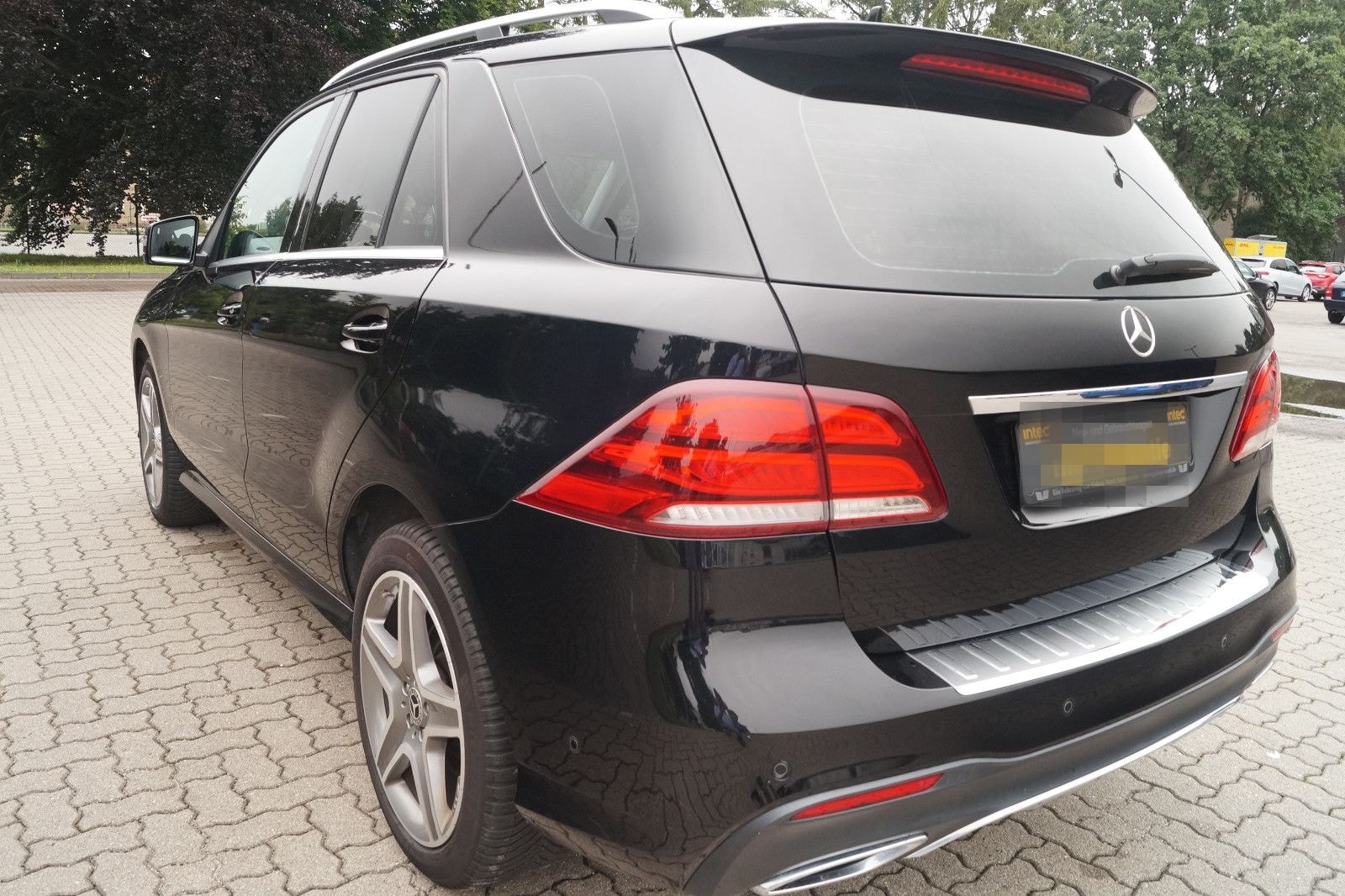 Mercedes-Benz GLE 350 3,0d 4Matic AMG Rückfahrk. LED AHK 84tKm foto 7