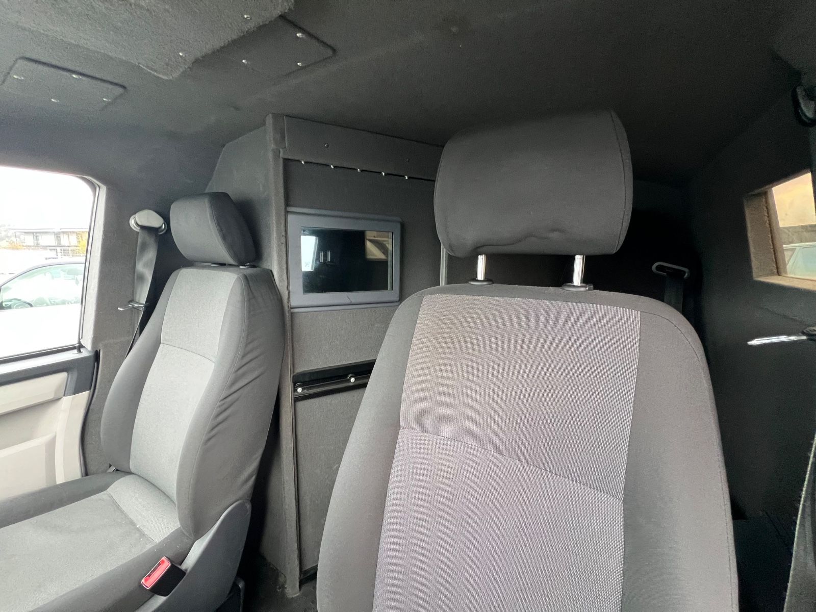 Volkswagen T6 Lang*GELDTRANSPORTER*GEPANZERT*ARMORED*140PS* foto 16