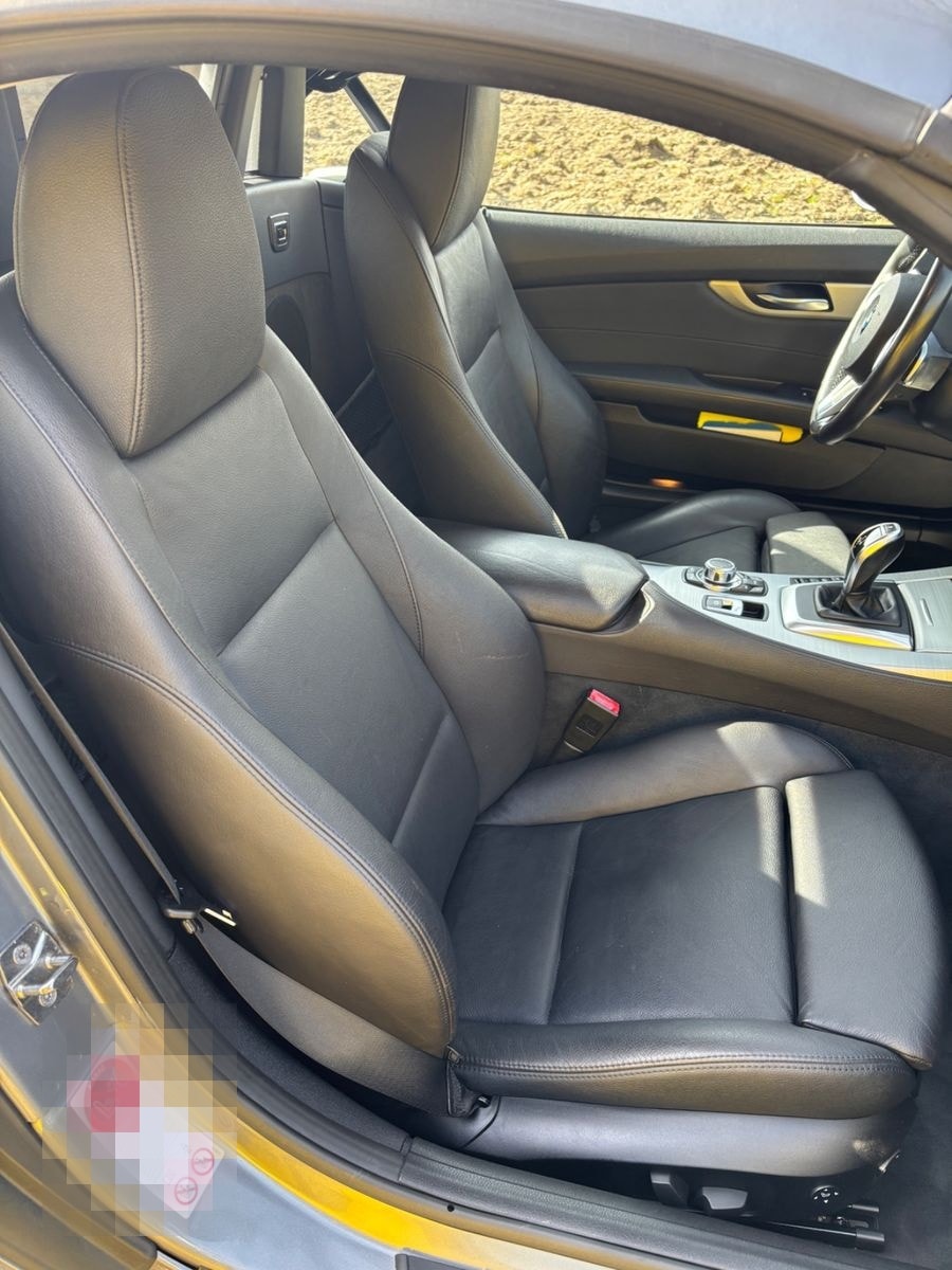 BMW Z4 sDrive35i foto 9