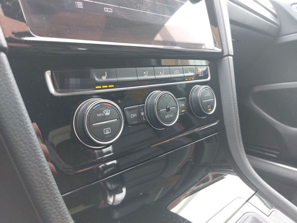 Volkswagen Golf GTI DSG PANO Leder REMUS MAM Felgen SHZ PDC foto 17