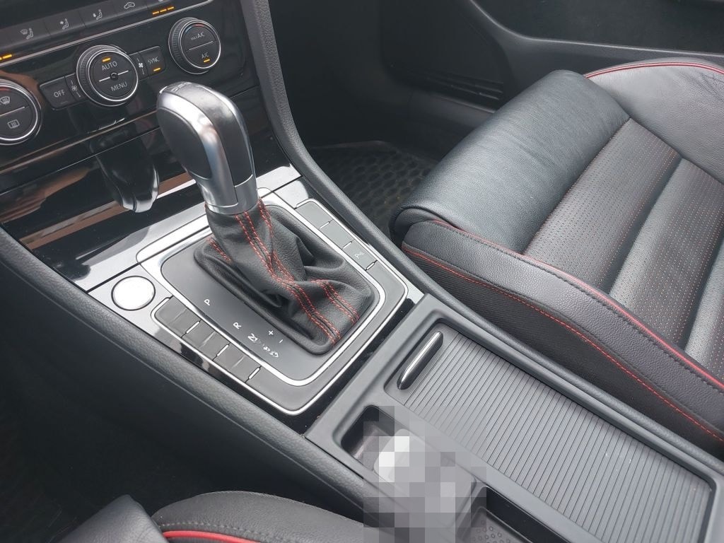 Volkswagen Golf GTI DSG PANO Leder REMUS MAM Felgen SHZ PDC foto 18