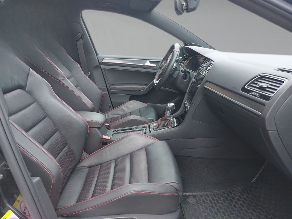 Volkswagen Golf GTI DSG PANO Leder REMUS MAM Felgen SHZ PDC foto 4