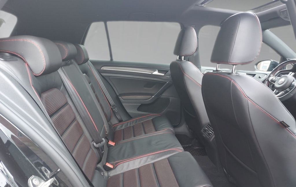 Volkswagen Golf GTI DSG PANO Leder REMUS MAM Felgen SHZ PDC foto 5