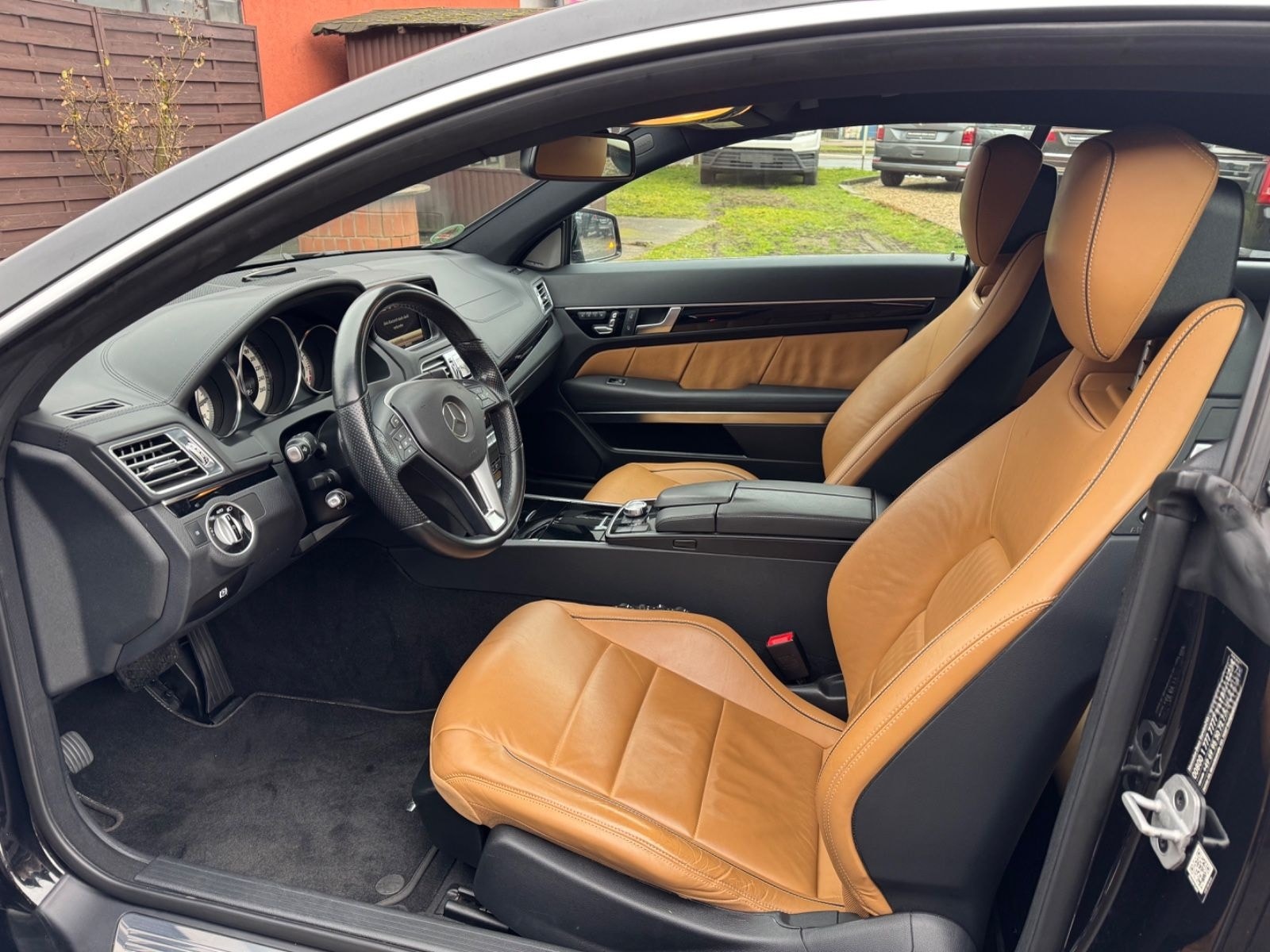 Mercedes-Benz E 350 Coupe 4Matic LEDER 360° ILS H/K MEMORY foto 6