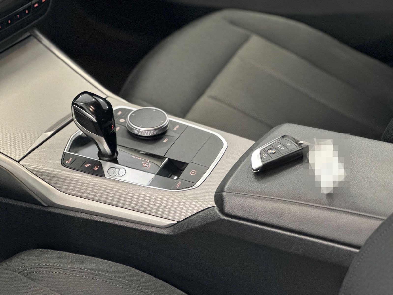 BMW 320e Advantage SAG/Navi/ParkAss/Tempomat/Hi-Fi foto 17