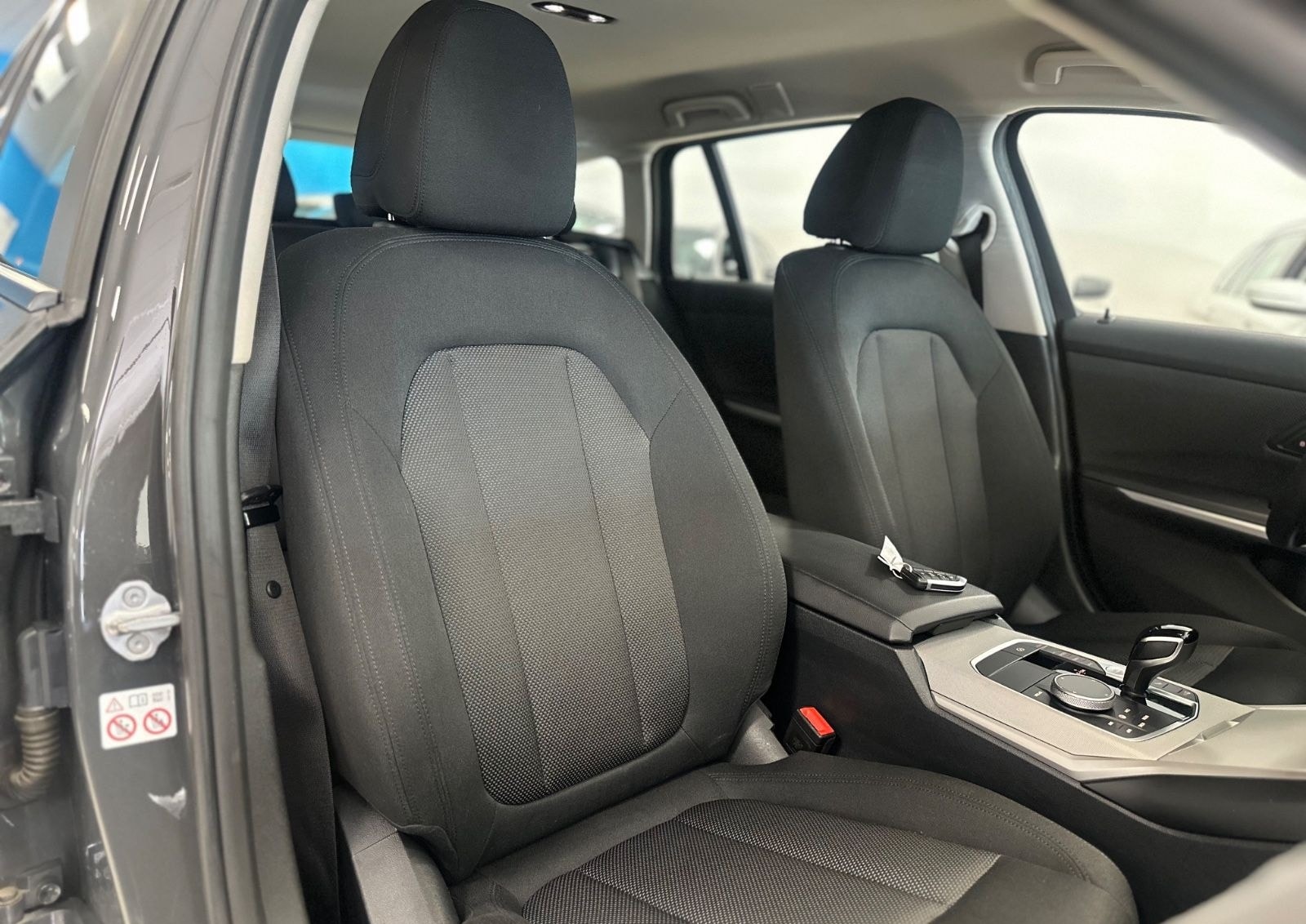 BMW 320e Advantage SAG/Navi/ParkAss/Tempomat/Hi-Fi foto 25