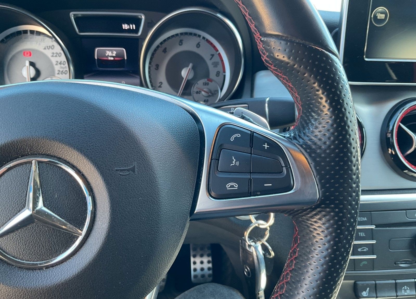 Mercedes-Benz CLA 250 AMG PAKET Navi Kamera PDC SHZ LED foto 21