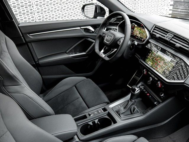 Audi Q3 Sportback 35 S LINE BLACKPAK CAM LM19 EKLAPPE foto 3