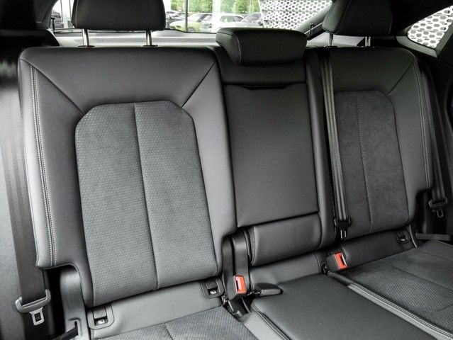Audi Q3 Sportback 35 S LINE BLACKPAK CAM LM19 EKLAPPE foto 5