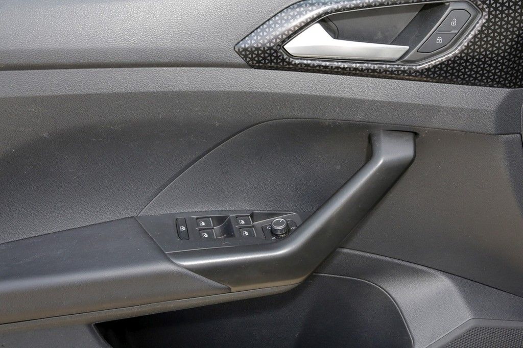 Volkswagen T-Cross 1.0 TSI DSG Style '17 ACC APP Connect IQ foto 17