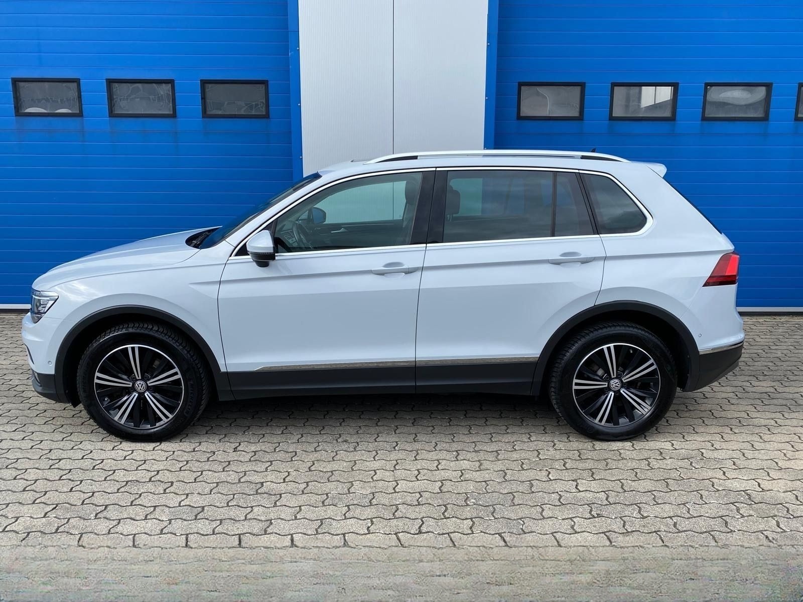 Volkswagen Tiguan Highline 4Motion LED AHK Pano Navi Dynaud foto 1