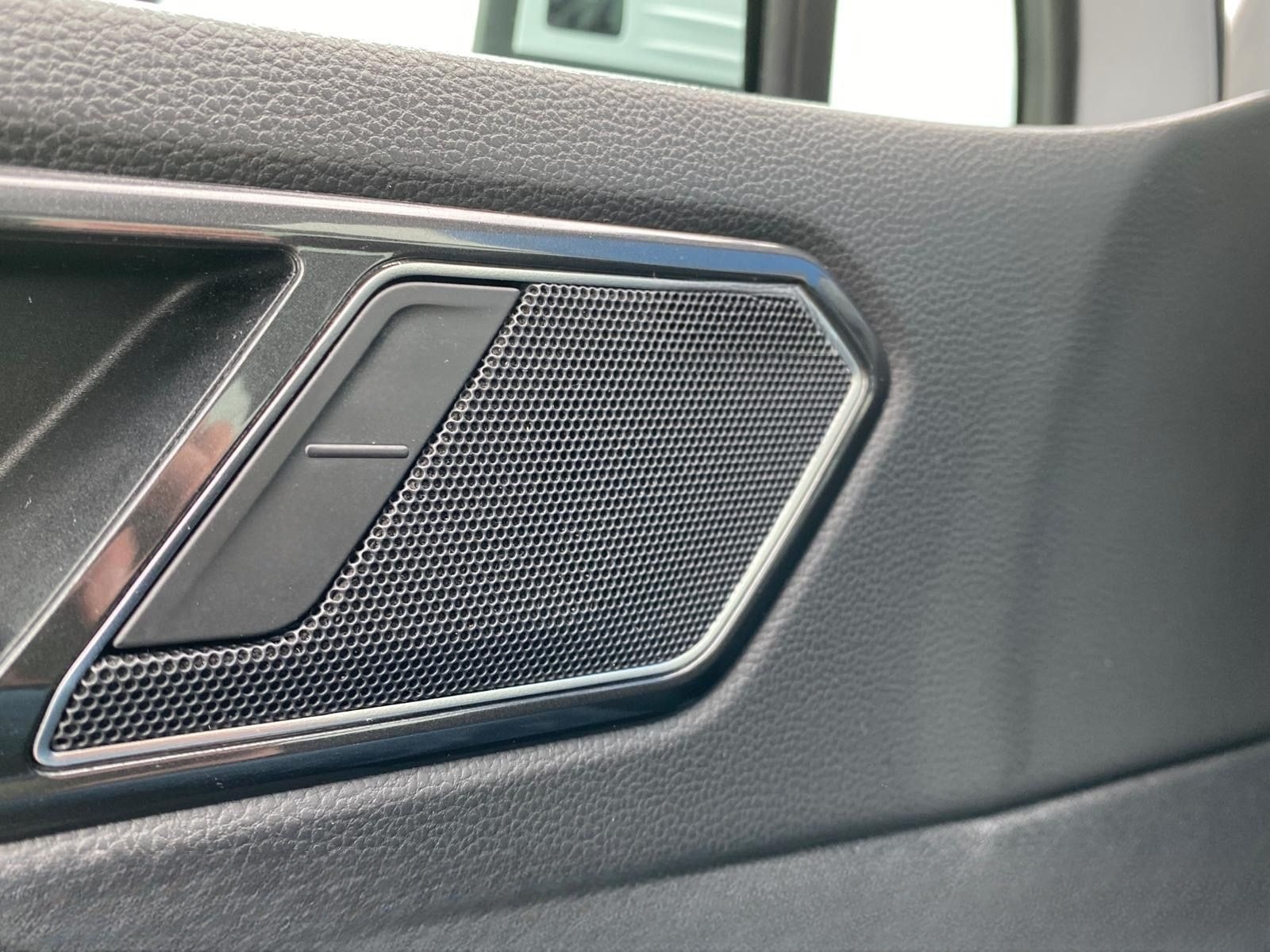 Volkswagen Tiguan Highline 4Motion LED AHK Pano Navi Dynaud foto 8