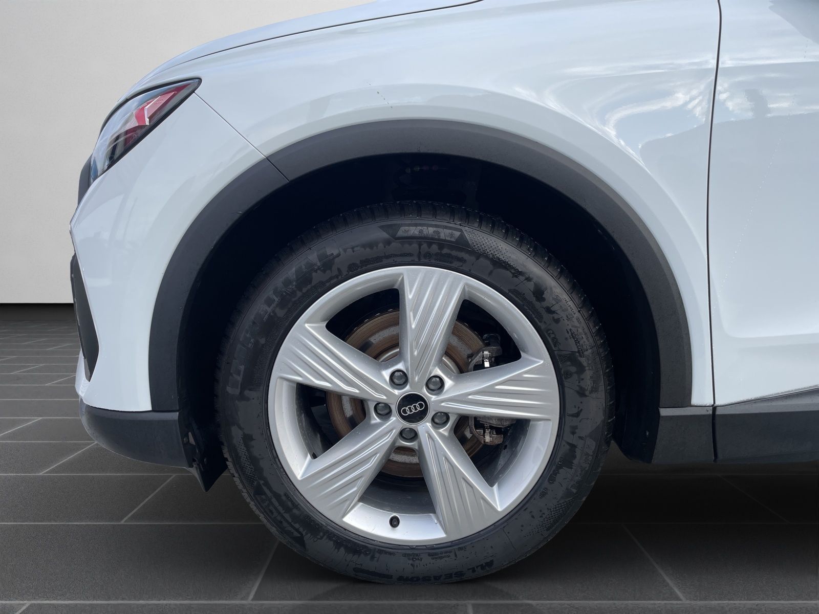 Audi Q4 e-tron 35 e-tron 125 kW SITZHZG PDC CONNECT foto 6