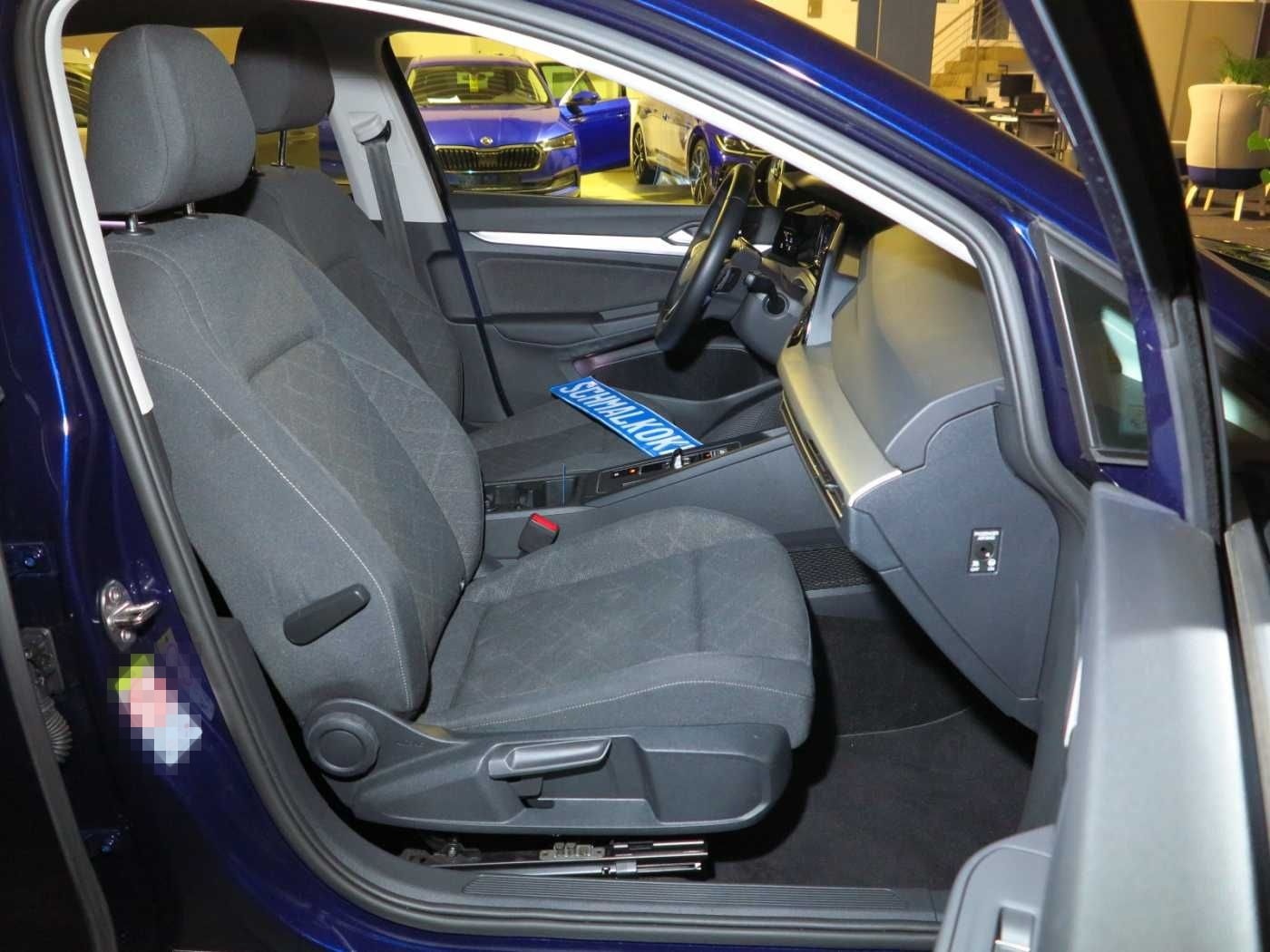 Volkswagen Golf VIII 2.0 TDI SCR DSG7 Life Navi ACC DAB foto 11