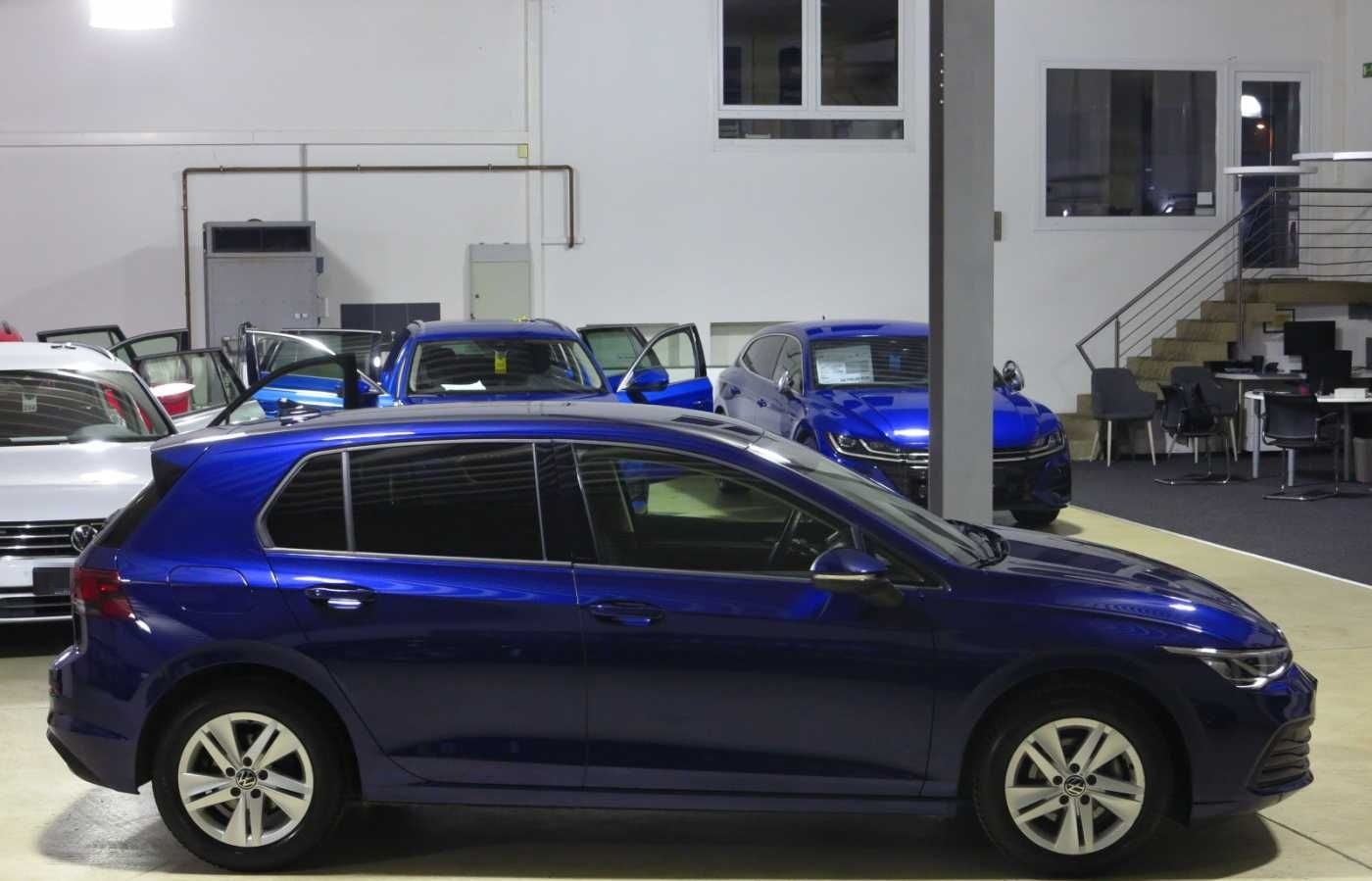 Volkswagen Golf VIII 2.0 TDI SCR DSG7 Life Navi ACC DAB foto 13