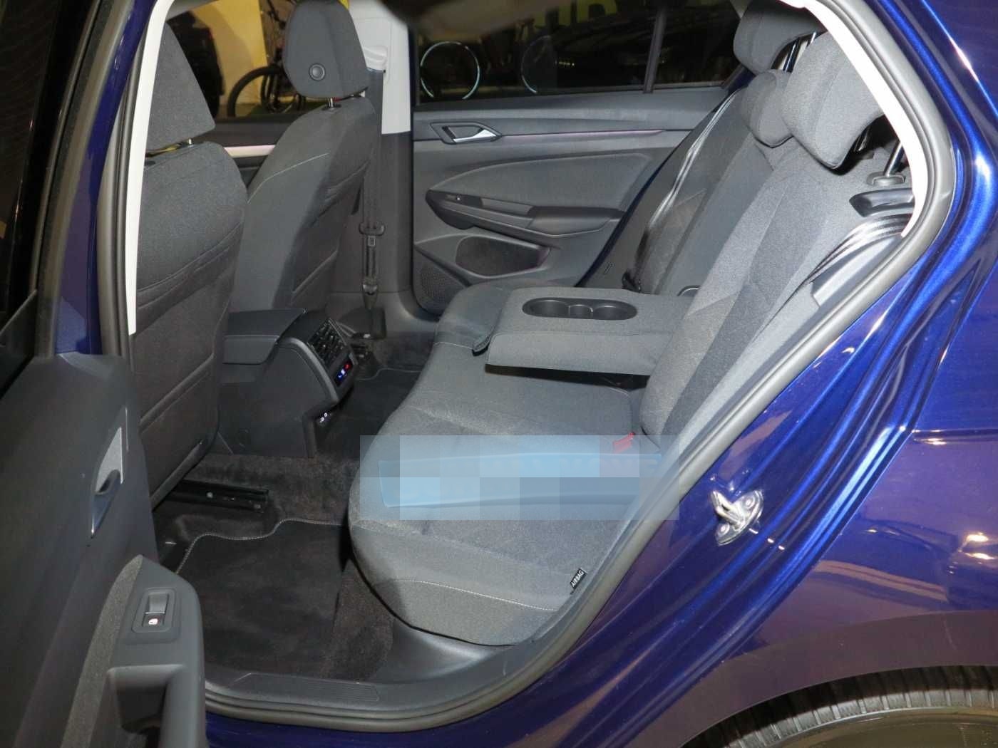 Volkswagen Golf VIII 2.0 TDI SCR DSG7 Life Navi ACC DAB foto 5