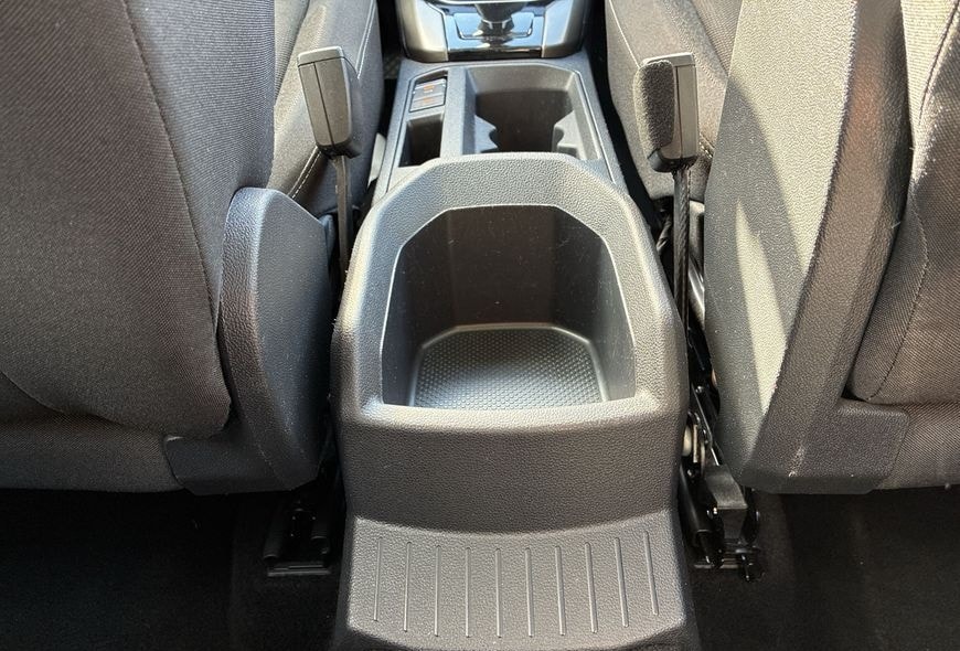 Volkswagen T-Roc Style 1.5 TSI Pano Kamera Navi foto 16