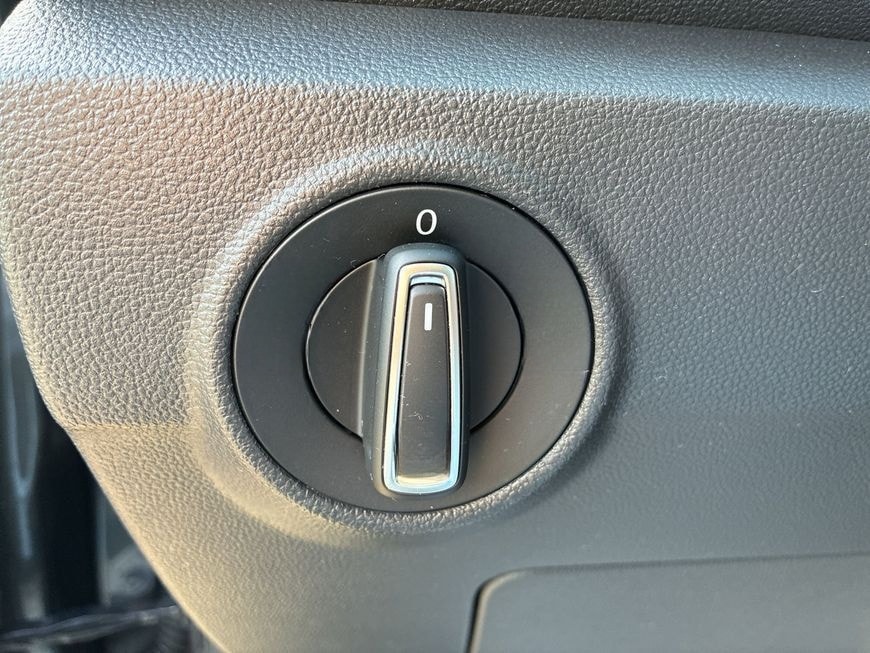 Volkswagen T-Roc Style 1.5 TSI Pano Kamera Navi foto 22