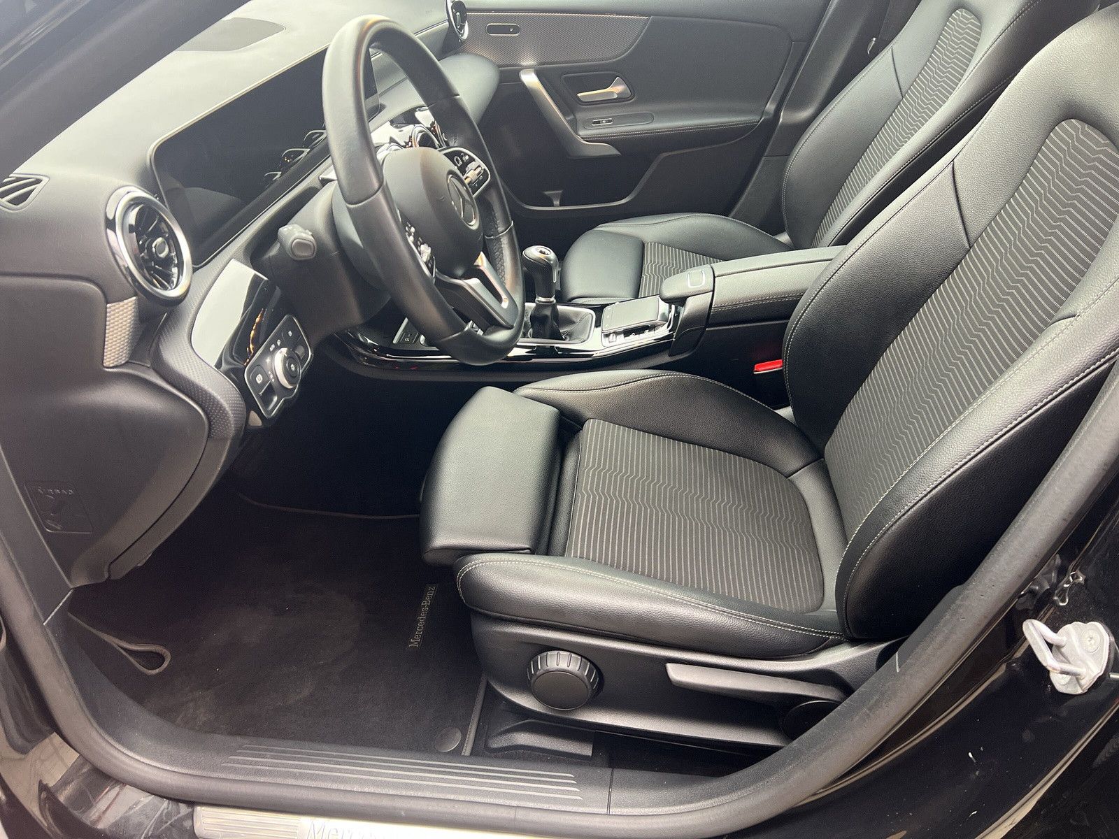 Mercedes-Benz A 200 Progressive Nightpaket MBUX High-LED SHZ foto 9