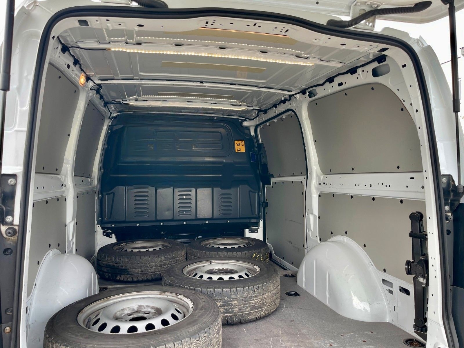 Mercedes-Benz VITO RWD LANG*LED*AHK*KAMERA*PDC*NAVI* foto 14