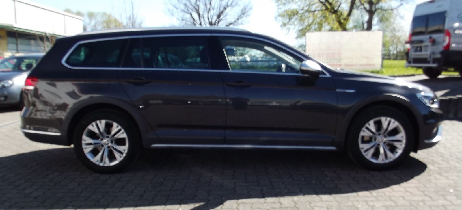 Volkswagen Passat Alltrack NAVI SHZ PANO AUTOMATIK 4x4 AHK foto 3