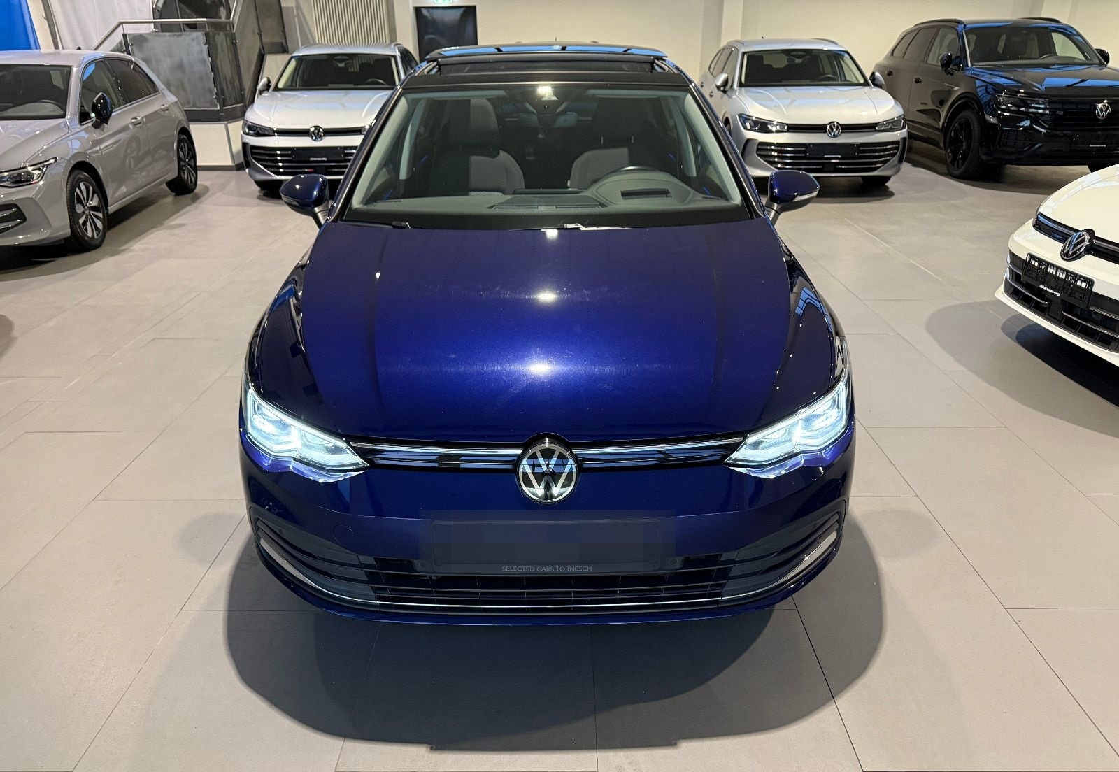 Volkswagen Golf VIII 2.0 TDI DSG AID/HUD/MATRIX/PANO/AHK foto 2