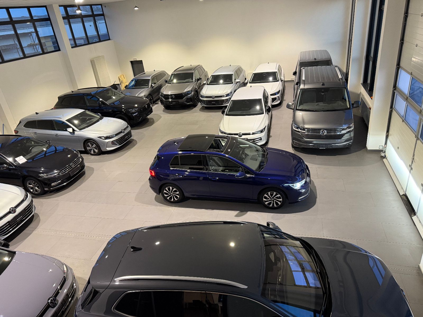 Volkswagen Golf VIII 2.0 TDI DSG AID/HUD/MATRIX/PANO/AHK foto 16