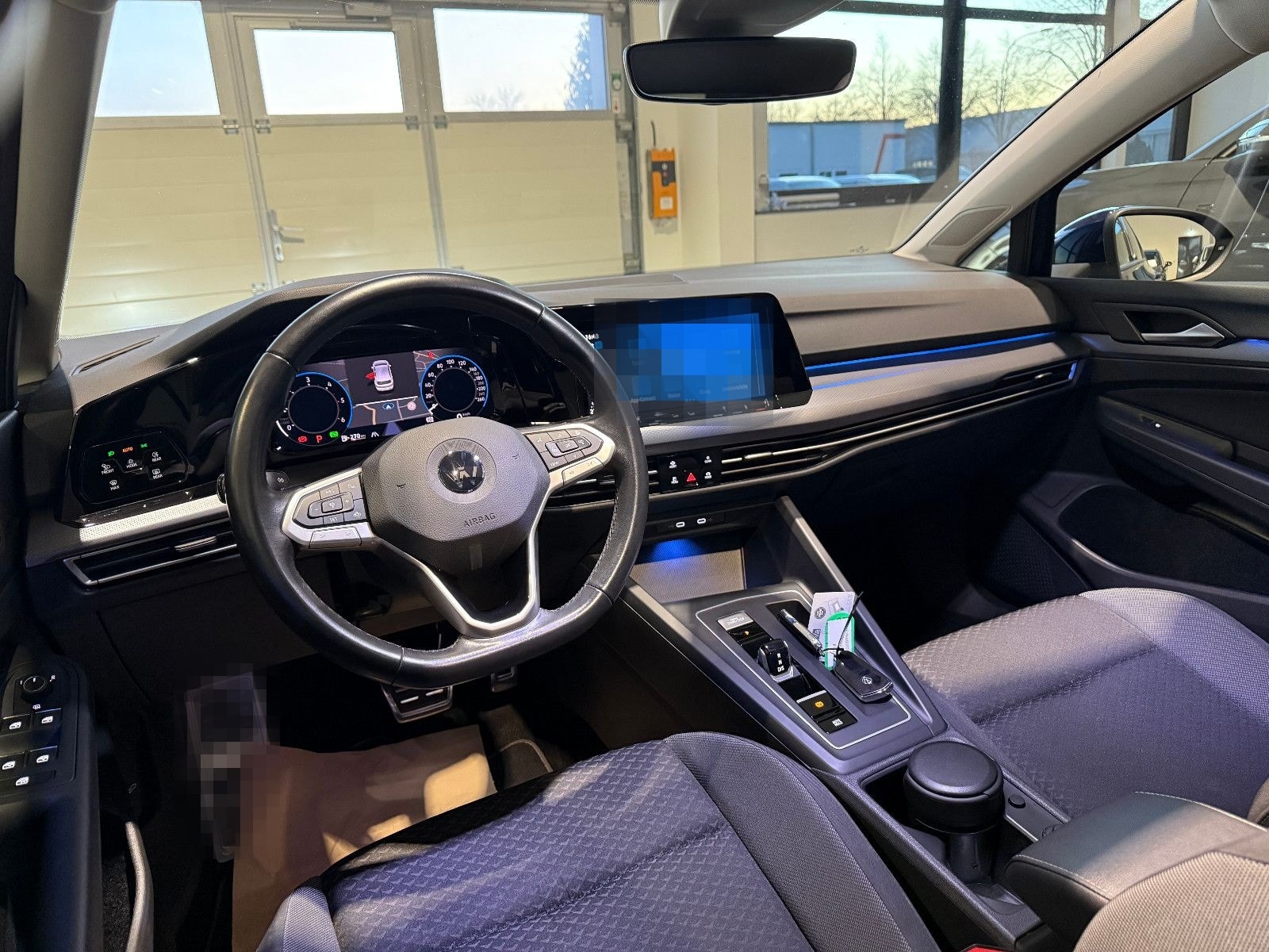 Volkswagen Golf VIII 2.0 TDI DSG AID/HUD/MATRIX/PANO/AHK foto 8